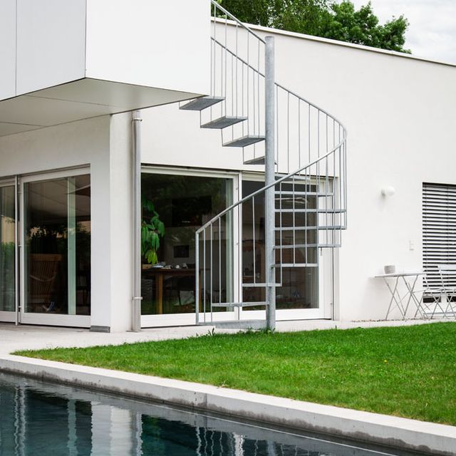 Swimmingpool mit Treppe
