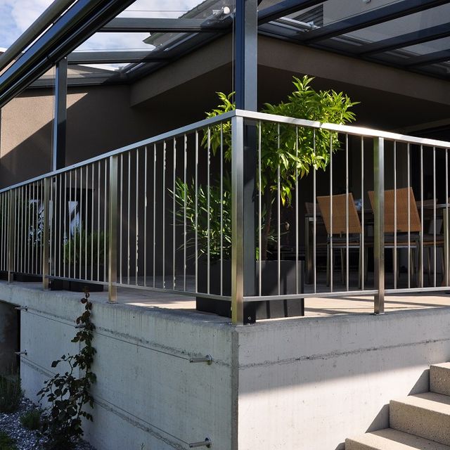 Terrassengeländer Stahl modern